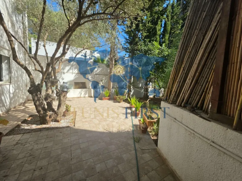 A Louer Appartement S+2 Vide à Marsa Nassim — Marsa Ennassim
