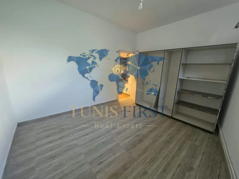 A Louer Appartement S+2 Vide à Marsa Nassim — Marsa Ennassim