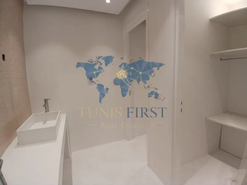 A louer local commercial de 160m² au centre de La Marsa — Tunisie
