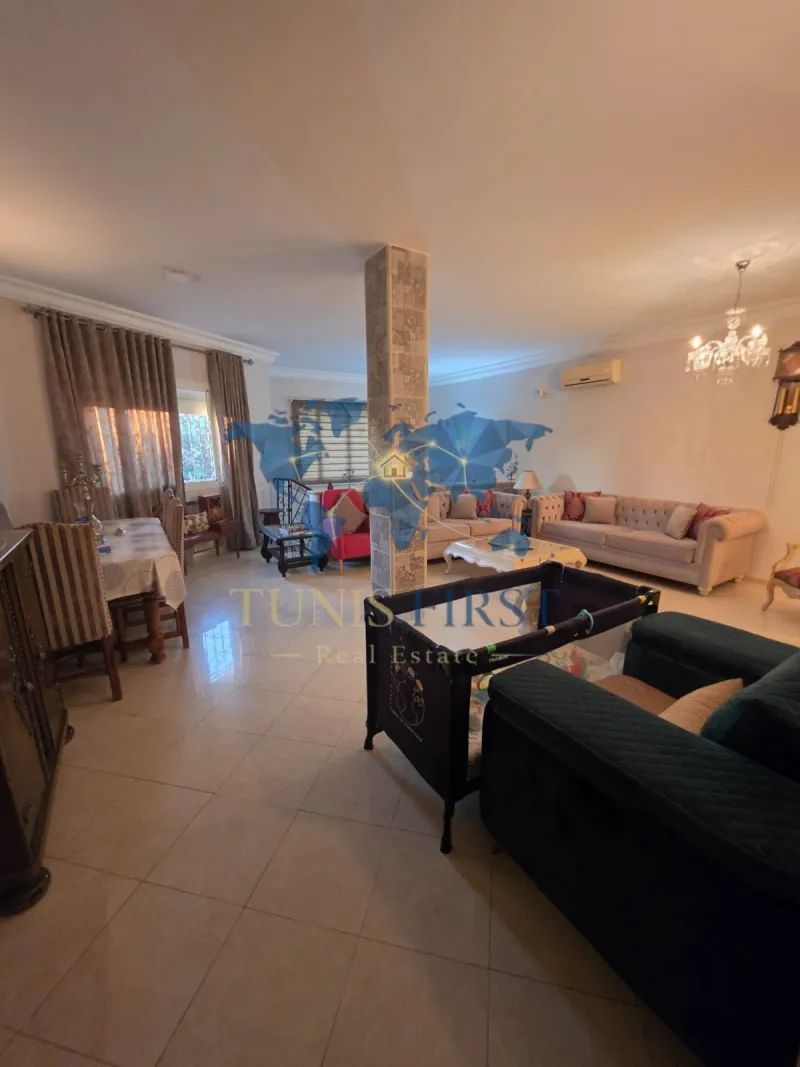 A vendre Charmante  villa à Carthage — Carthage