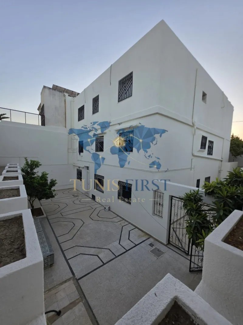 A vendre Charmante  villa à Carthage — Carthage