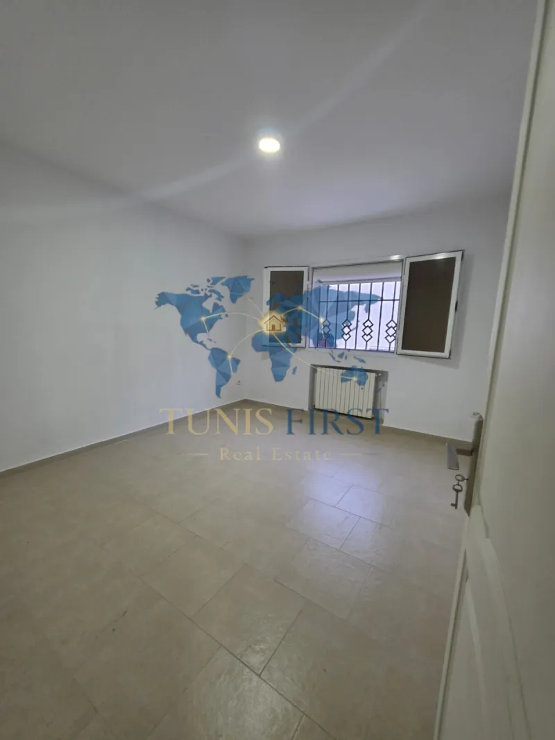A vendre Charmante  villa à Carthage — Carthage