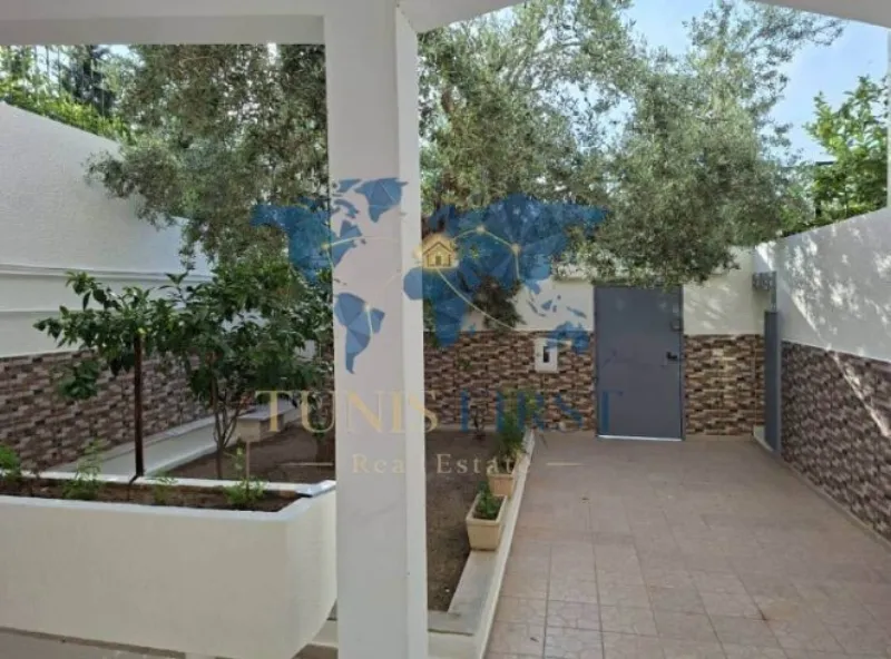 A vendre Charmante  villa à Carthage — Carthage