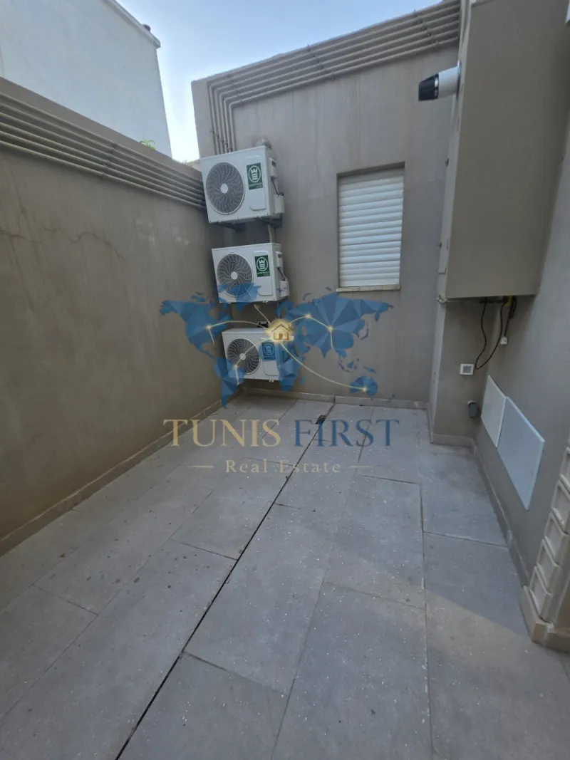 A Louer Appartement S+2 de Luxe à La Marsa — Marsa ville