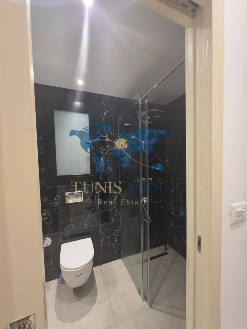 A Louer Appartement S+2 de Luxe à La Marsa — Marsa ville