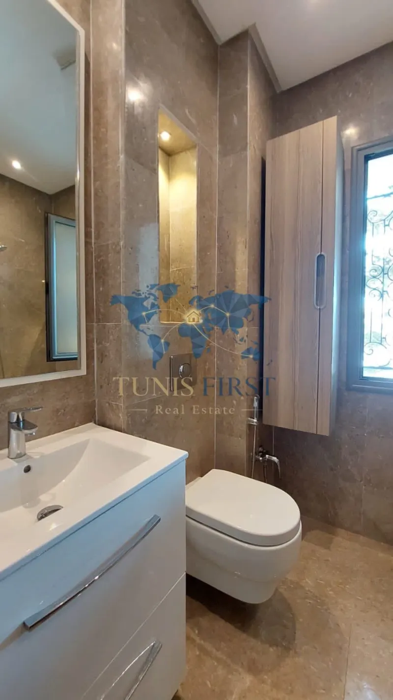 A Louer Duplex Vide à Carthage Présidence — Carthage