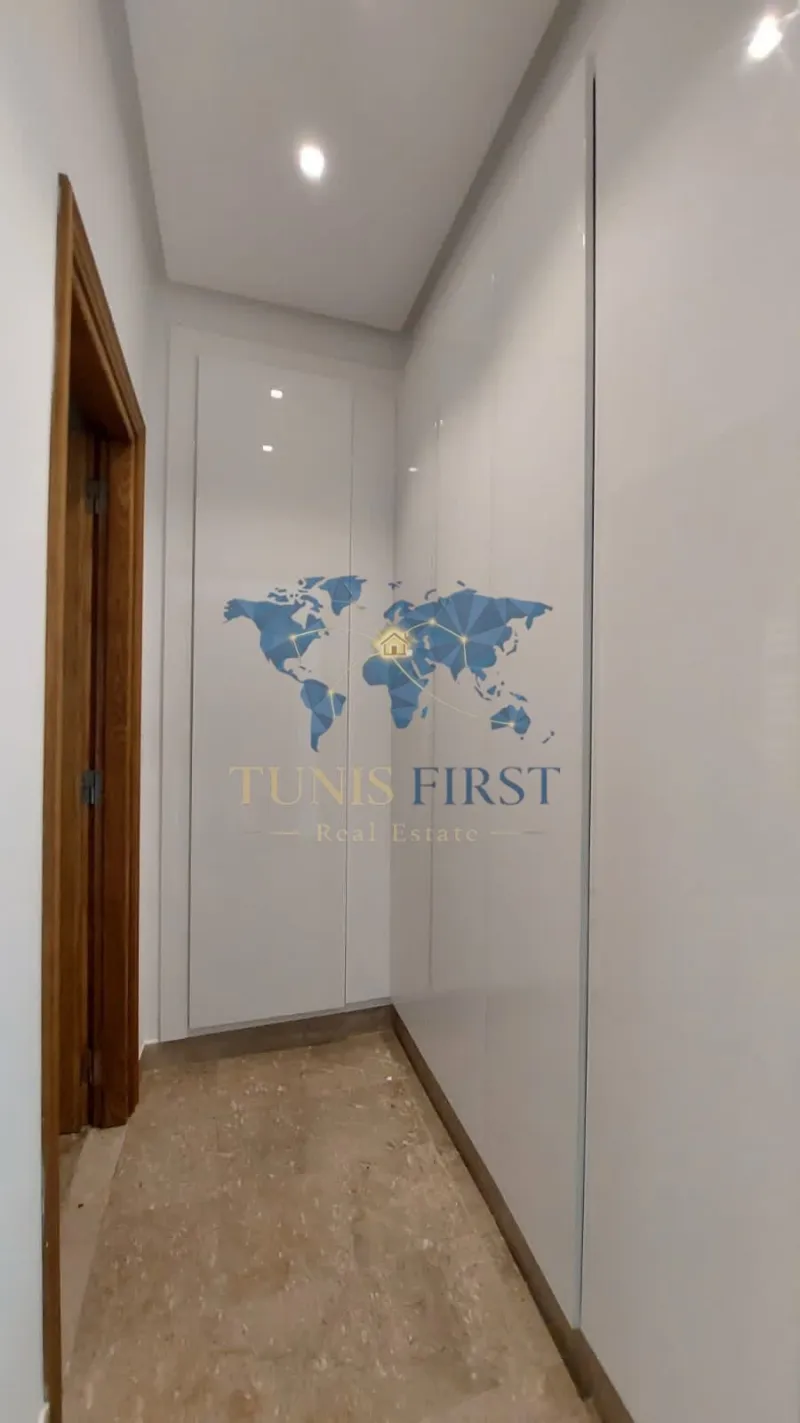 A Louer Duplex Vide à Carthage Présidence — Carthage