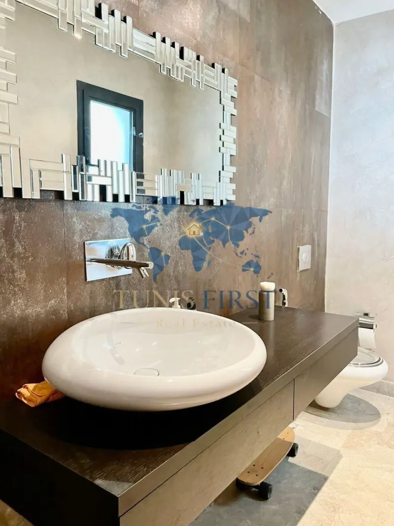 A Louer Luxueuse Villa Vide à Carthage — Carthage