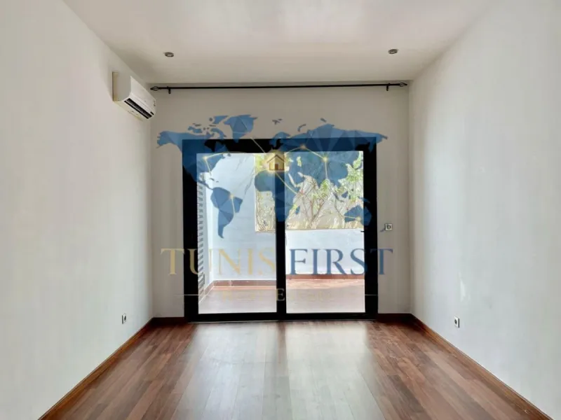 A Louer Luxueuse Villa Vide à Carthage — Carthage