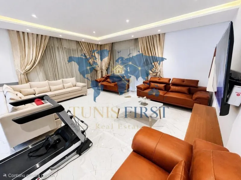 A Louer Triplex de Luxe Meublé pour Courte Durée à Hammamet — Tunisie