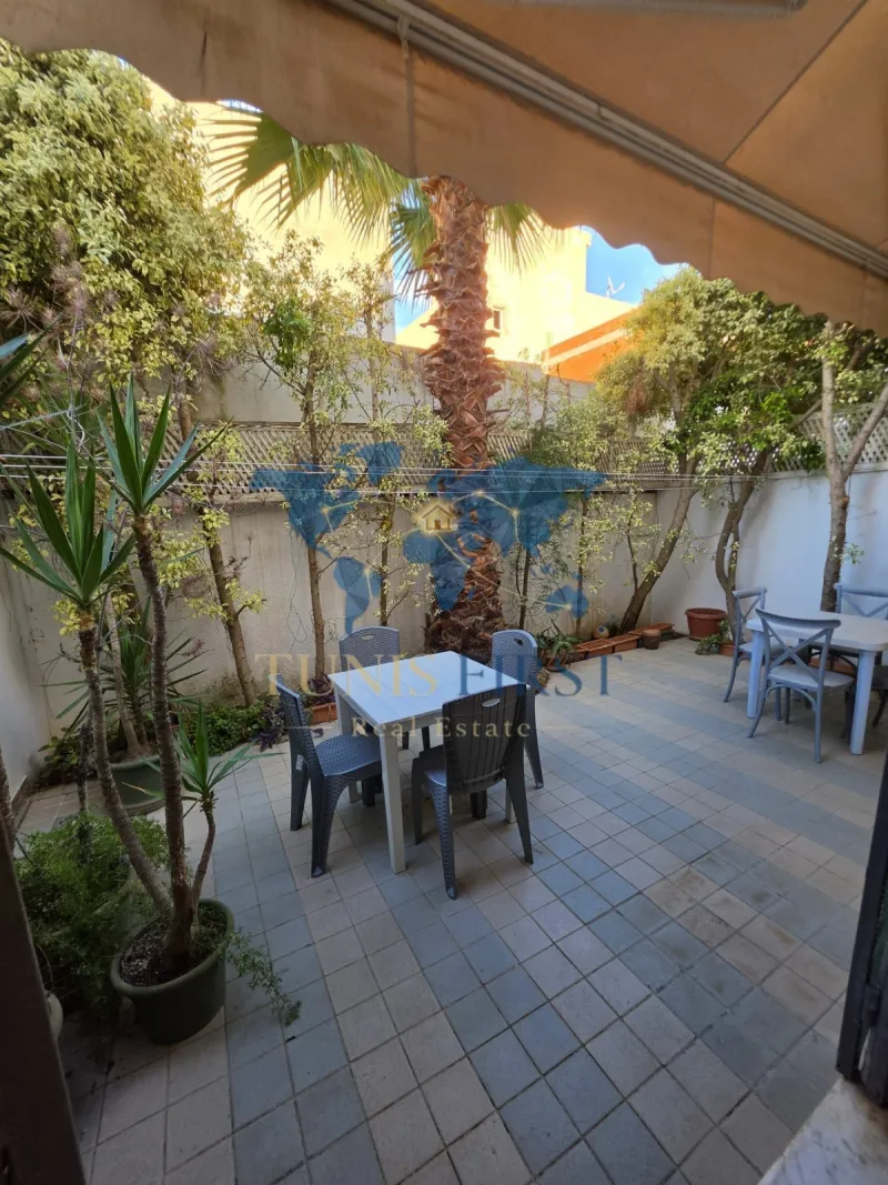 A Louer Charmant Duplex Meublé à La Marsa — Cite Du Stade