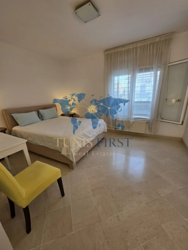 A Louer Charmant Duplex Meublé à La Marsa — Cite Du Stade