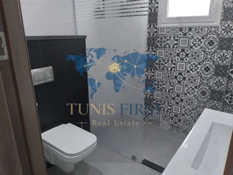A Louer Appartement S+2 Vide à La Marsa Corniche — Marsa corniche