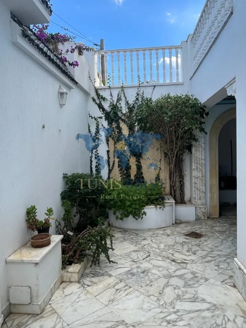 A louer villa de charme S+6 à Marsa Cube — Marsa Cube