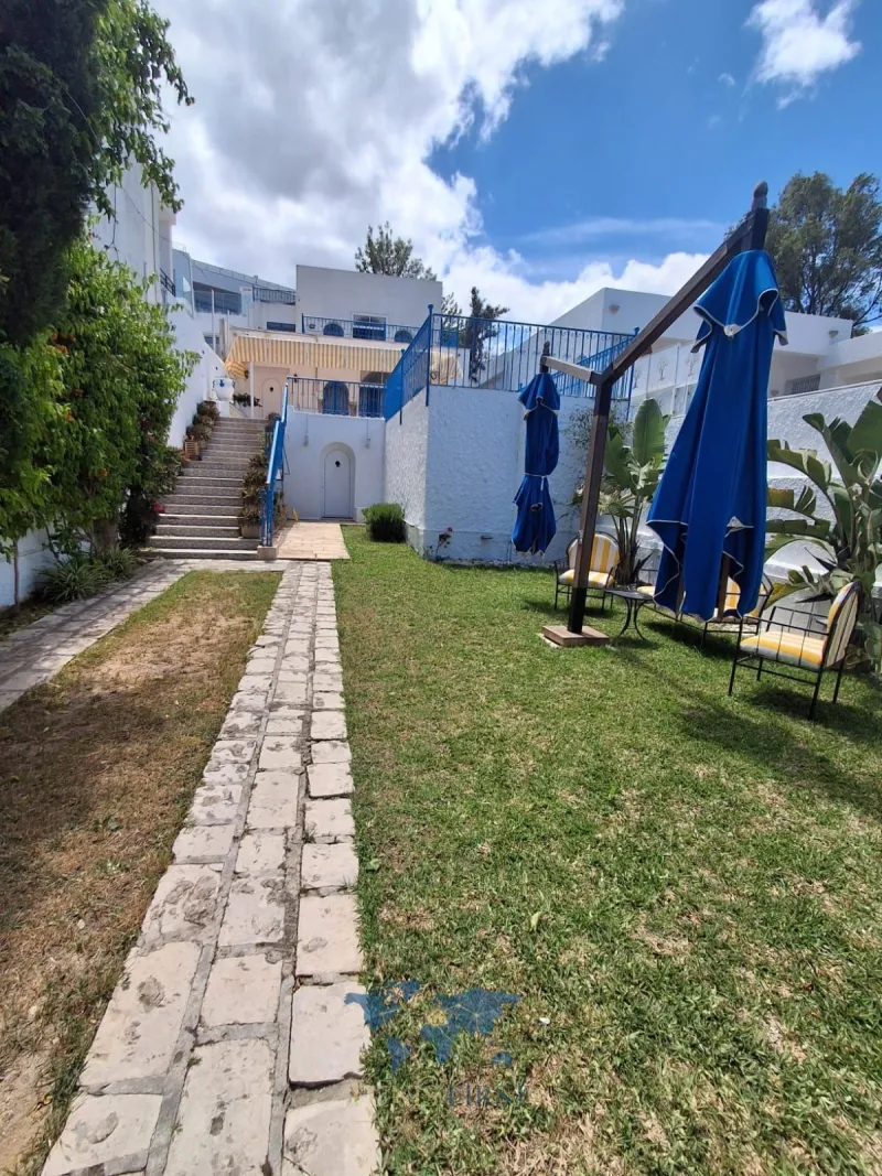 À Louer Jolie Villa Meublée à La Marsa Corniche — Marsa corniche