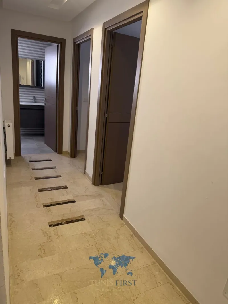 A Louer Appartement S+2 Vide à La Soukra — La Soukra