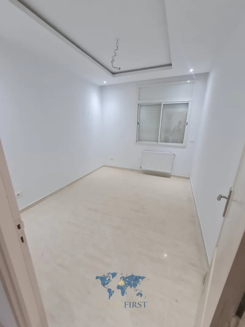 A Louer Bureau A+3 à Ain Zaghouan Nord — Ain Zaghouan Nord
