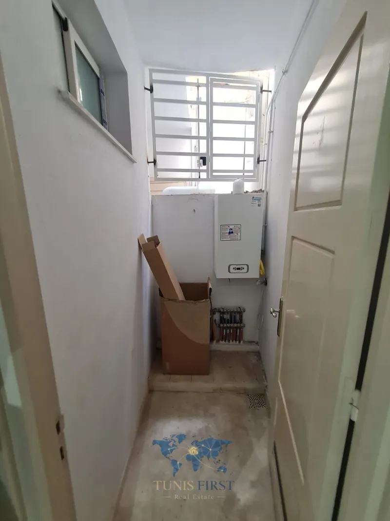A Louer Bureau A+3 à Ain Zaghouan Nord — Ain Zaghouan Nord
