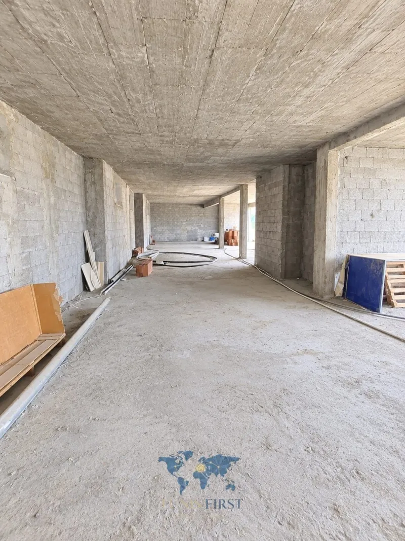 A louer local commercial de 190 m² à Ain Zaghouan Nord — La Marsa