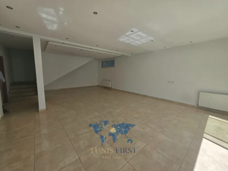 A Louer Duplex S+3 à La Marsa Sidi Abd Laziz — Sidi abdelaziz