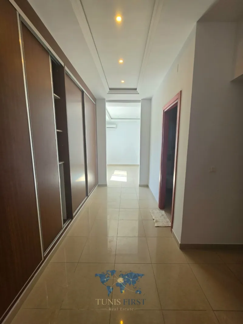 A Louer Duplex S+3 à La Marsa Sidi Abd Laziz — Sidi abdelaziz