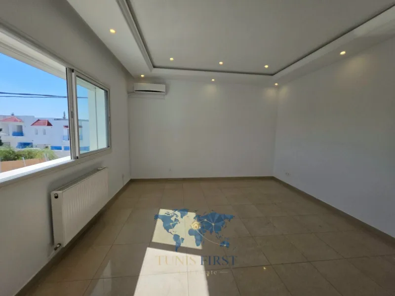 A Louer Duplex S+3 à La Marsa Sidi Abd Laziz — Sidi abdelaziz