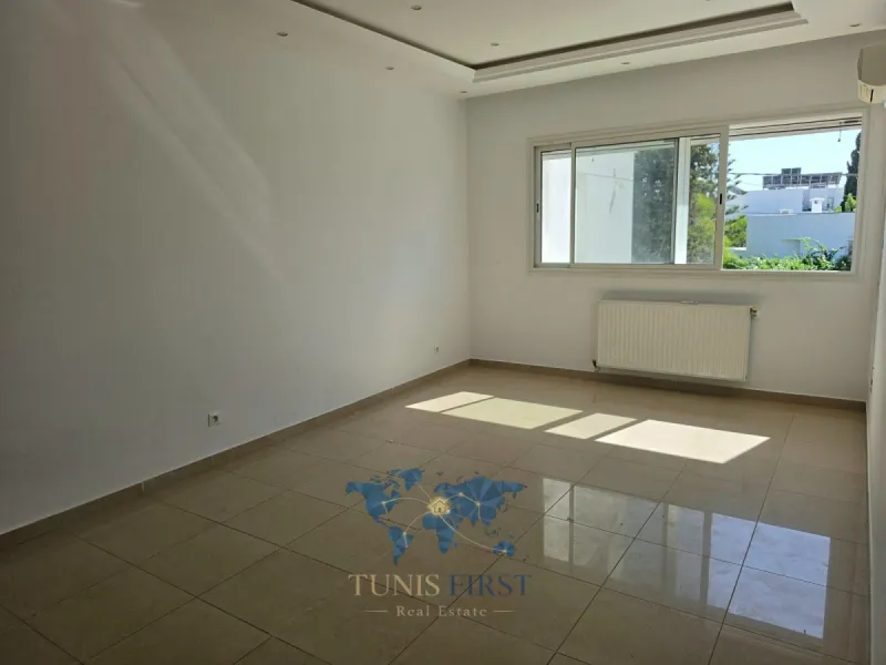 A Louer Duplex S+3 à La Marsa Sidi Abd Laziz — Sidi abdelaziz