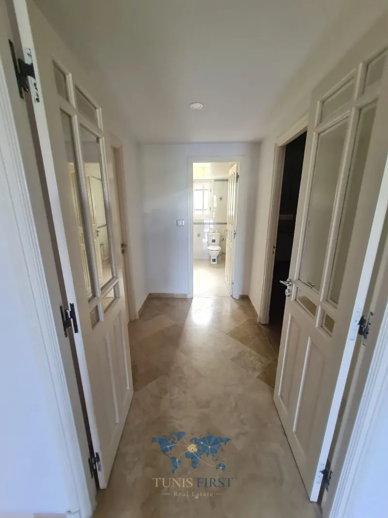 A Louer Villa Jumelée Vide à Cité EL Moez, La Marsa — Cite El Moez