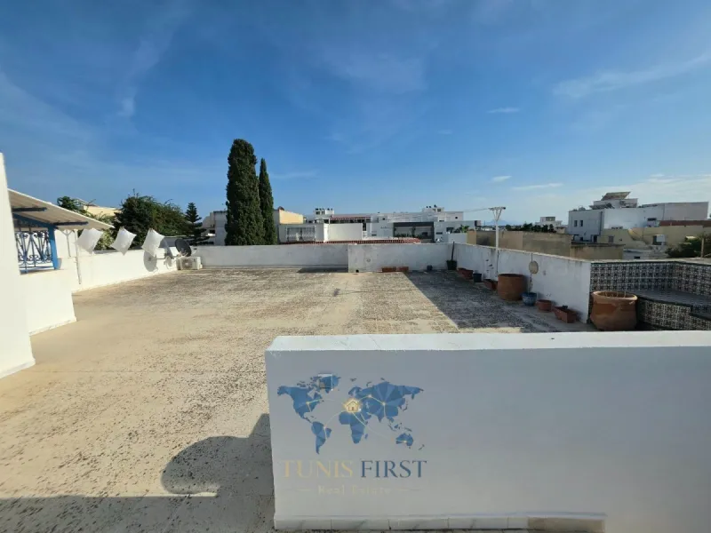 A Louer Etage de villa S+3 Meublé à La Marsa — Cite Erriadh