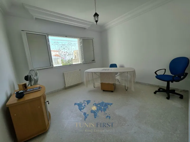 A Louer Etage de villa S+3 Meublé à La Marsa — Cite Erriadh