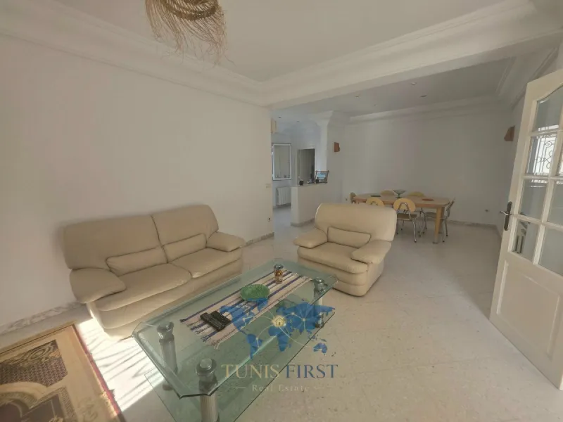 A Louer Etage de villa S+3 Meublé à La Marsa — Cite Erriadh
