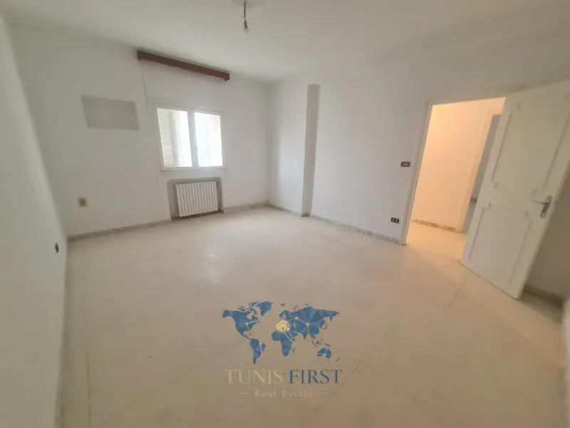 A Louer Appartement S+2 Vide à Cité des Juges, La Marsa — Cite Des Juges 2