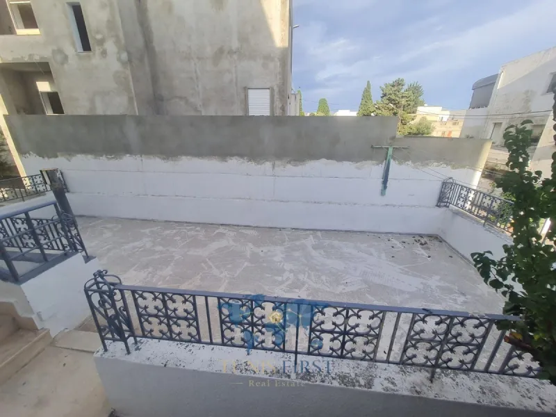 A Louer Appartement S+2 Vide à Cité des Juges, La Marsa — Cite Des Juges 2