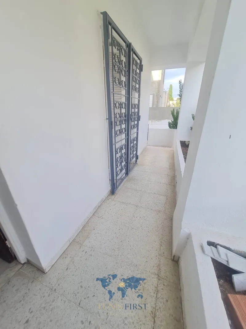 A Louer Appartement S+2 Vide à Cité des Juges, La Marsa — Cite Des Juges 2