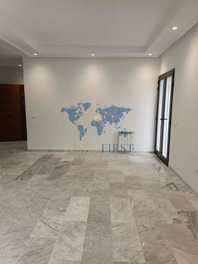 For sale: S+2 in the heart of La Marsa — Sidi abdelaziz
