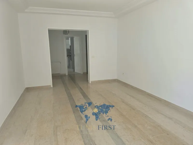 A vendre appartement S+2  à Cité EL Khalil, La Marsa — Cite El Khalil