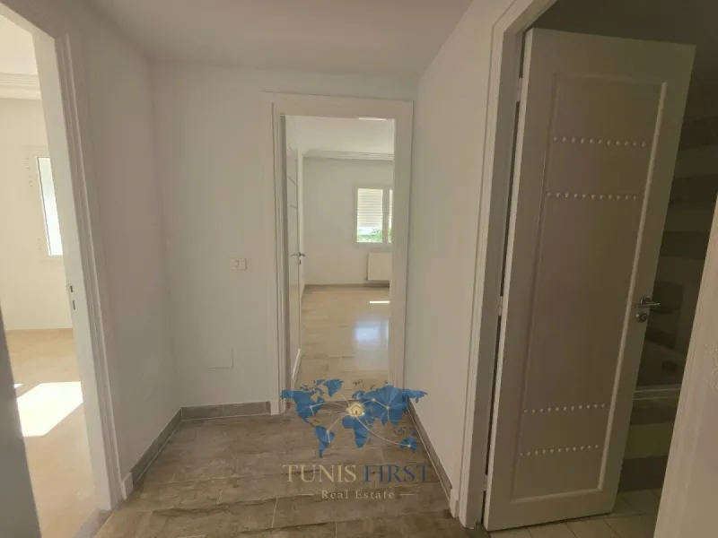 A vendre appartement S+2  à Cité EL Khalil, La Marsa — Cite El Khalil