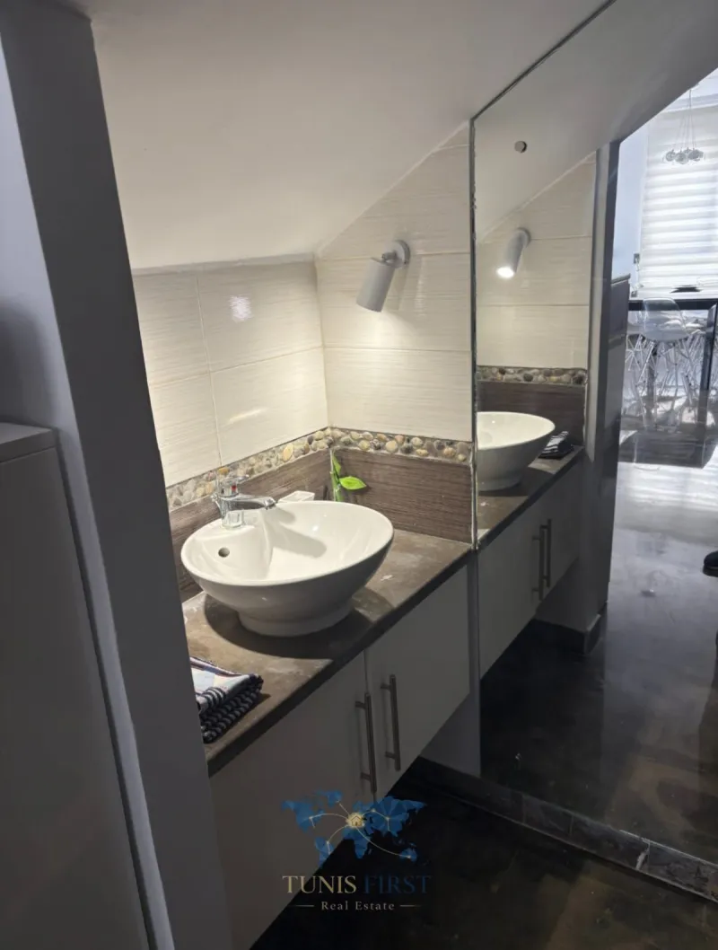 A Louer Appartement en Duplex Meublé à Ain Zaghouan Nord — Ain Zaghouan Nord