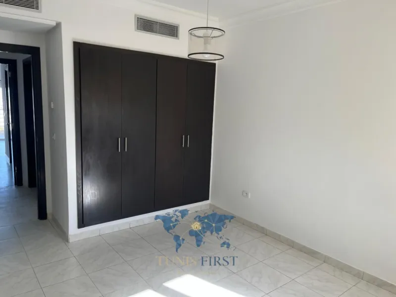 A Louer Appartement S+3 Vide à Jardin EL Menzah — El Menzah 1