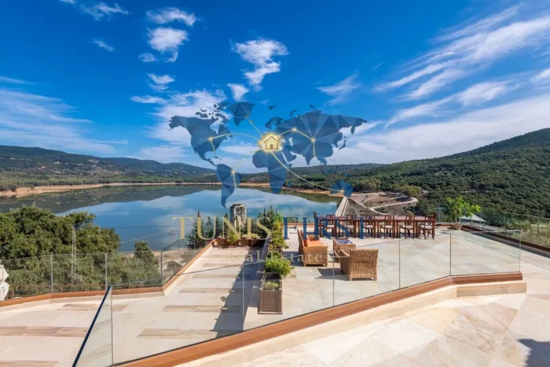CHALETS A L'EAU THERMALE — Beni Mtir