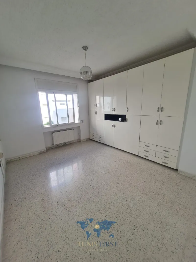 A Louer Appartement S+2 vide à Ain Zaghouan Nord — Ain Zaghouan Nord