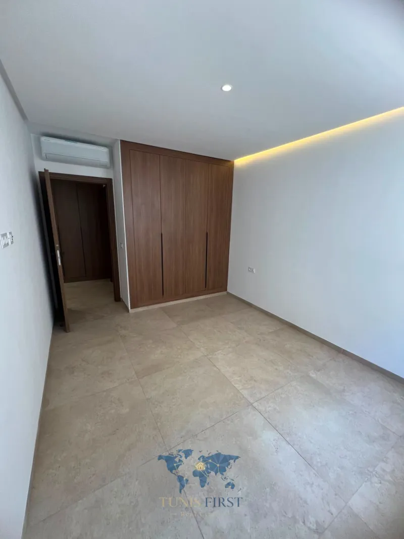 A Louer Appartement S+1 Vide à Ain Zaghouan Nord — Ain Zaghouan Nord