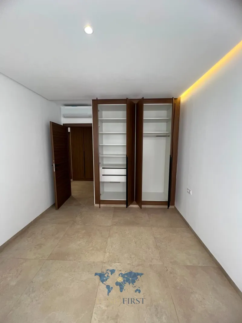 A Louer Appartement S+1 Vide à Ain Zaghouan Nord — Ain Zaghouan Nord