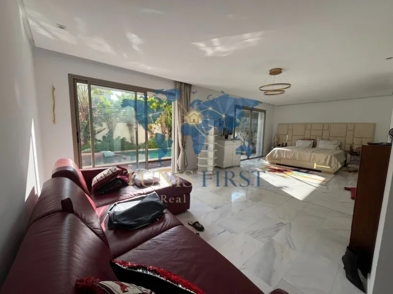 A vendre appartement S+2 avec jardins et piscine à Gammarth — Gammarth