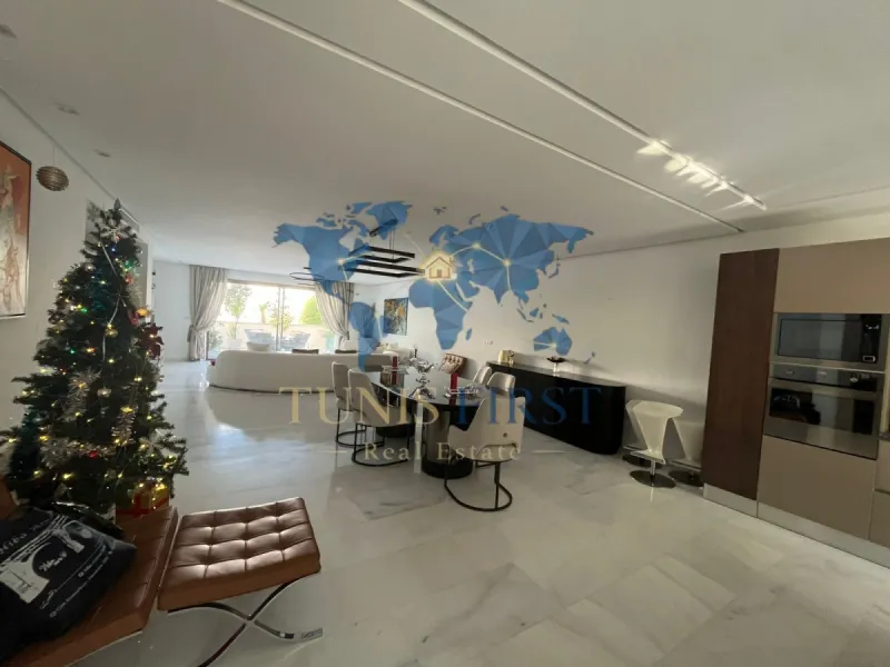 For sale: S+2 apartment with gardens and pool in Gammarth — Gammarth
