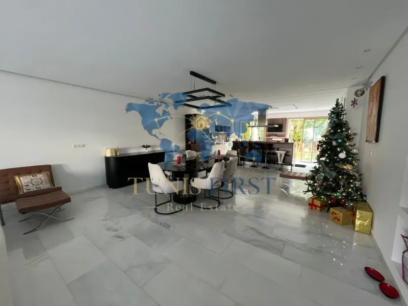 A vendre appartement S+2 avec jardins et piscine à Gammarth — Gammarth