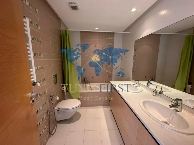 A louer Villa S+4 à Gammarth — Gammarth