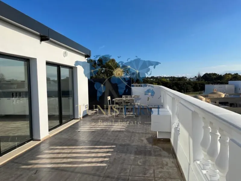 A vendre rooftop duplex S+2 avec terrasse
