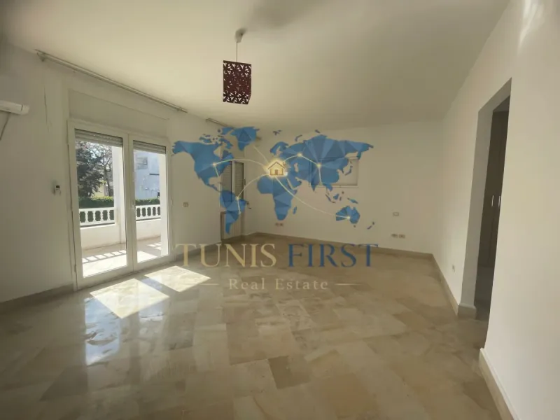 A vendre Villa S+6 à La Marsa — La Marsa