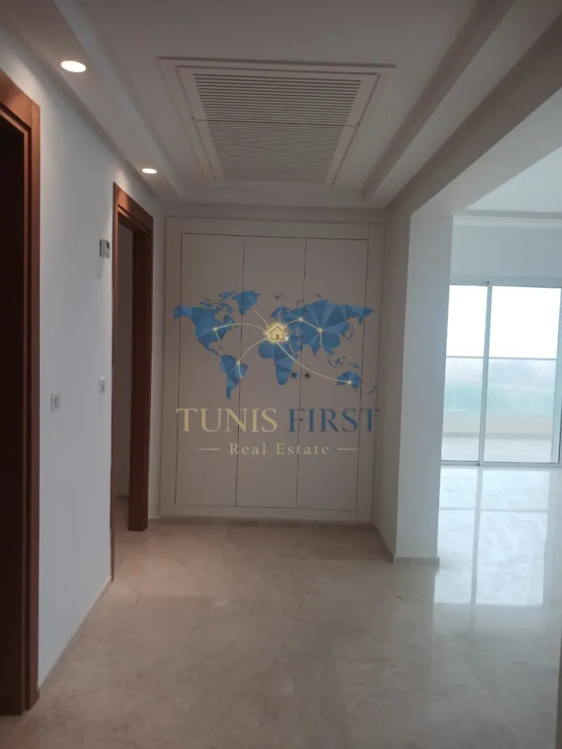 For sale: S+2 apartment in Gammarth — Gammarth